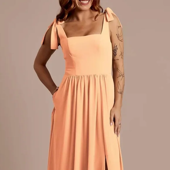 sherbet orange bridesmaid dresses Lace Scalloped Edge Short Sleeves Bridesmaid Dress| Plus Size main image 1